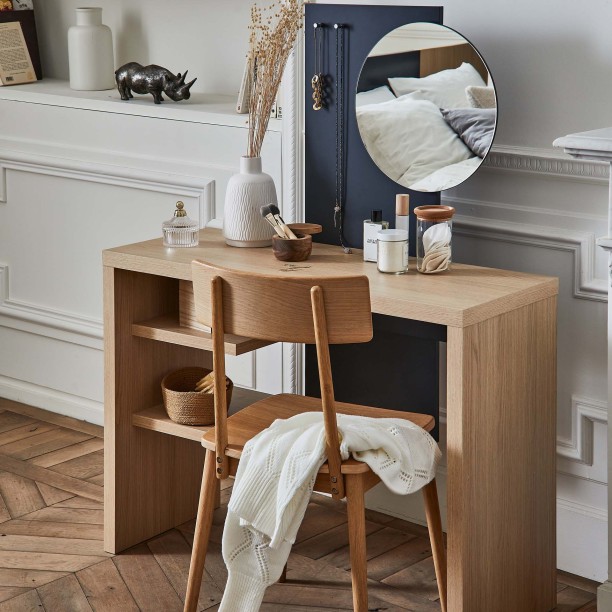 HUGO VANITY